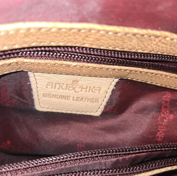 BEAUTIFUL  ALL LEATHER BUCKET KOI BAG Large - Picture 9 of 16